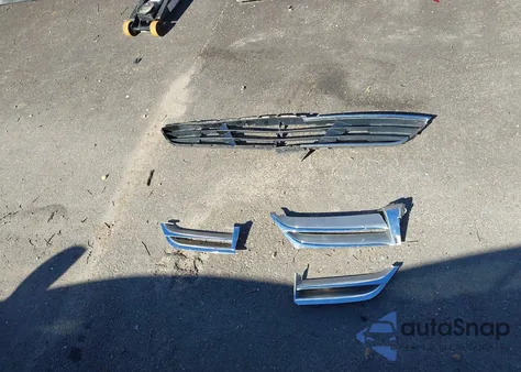 2013 Hyundai Genesis 3.8 из США, поврежденный, VIN KMHGC4DD5DU247700